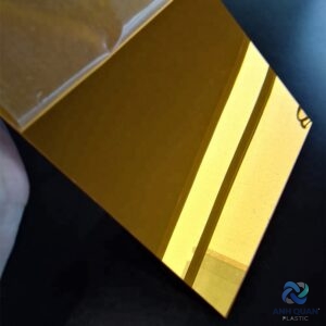 tam-mica-guong-mau-vang-dong