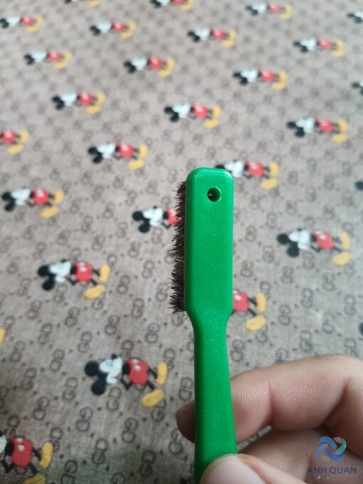 BÀN CHẢI BÔI KEO CÓ LỖ THÔNG