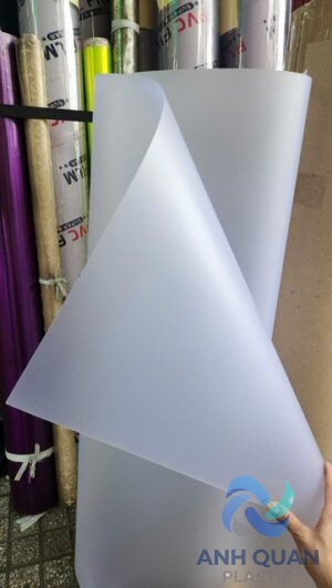 TẤM NHỰA PP XUYÊN MỜ NHÁM 0.60MM ,LÀM TRANG TRÍ SÂN KHẤU , CỔNG CƯỚI , ĐÈN LED , QUẢNG CÁO